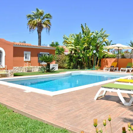 In A Quiet Area With Private Pool Near The Golf Courses And The Marina * Vilamoura