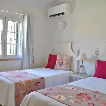 Villa In A Quiet Area With Private Pool Near The Golf Courses And The Marina *