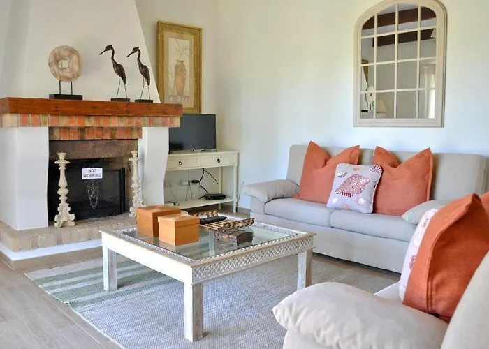 Villa In Vilamoura With Private Pool