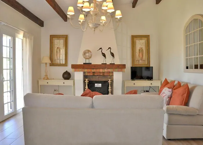 Villa In Vilamoura With Private Pool * Vilamoura